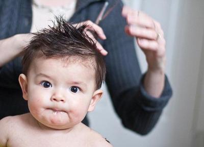 چرا تراشیدن موی سر نوزاد مضر است؟