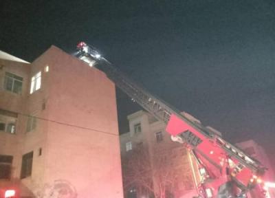 آتش سوزی خوابگاه 10 طبقه در خیابان کریمخان