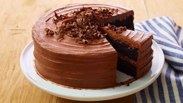 طرز تهیه کیک خیس شکلاتی بدون فر خوشمزه و آسان